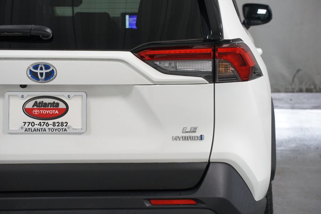 Certified 2023 Toyota RAV4 LE AWD/4WD image 10