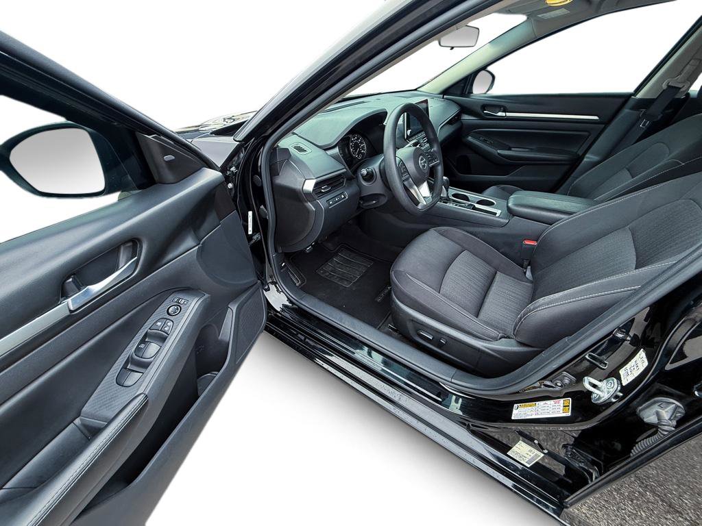 Used 2022 Nissan Altima 2.5 SV image 11