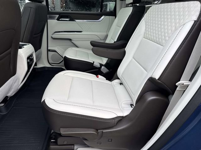 Used 2024 GMC Acadia Denali w/ Super Cruise Package image 17