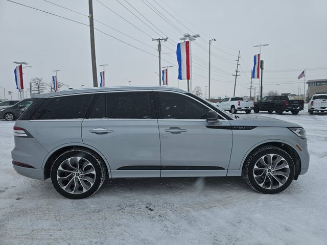 Used 2023 Lincoln Aviator Grand Touring w/ Equipment Group 301A image 3