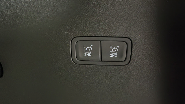 Used 2025 Hyundai Santa Fe Calligraphy AWD/4WD image 30