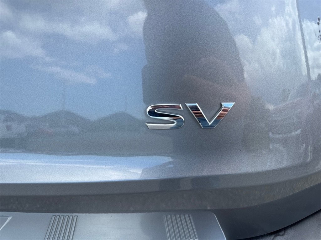 Used 2023 Nissan Rogue SV image 16