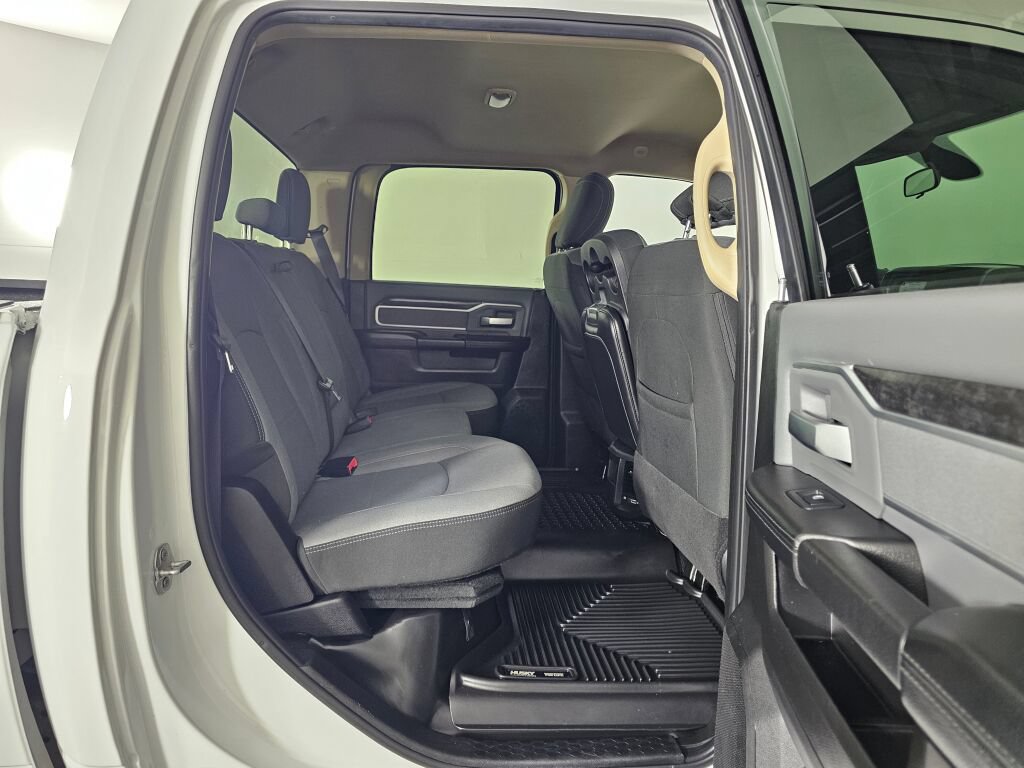 Used 2019 RAM 3500 Big Horn w/ Protection Group AWD/4WD image 34