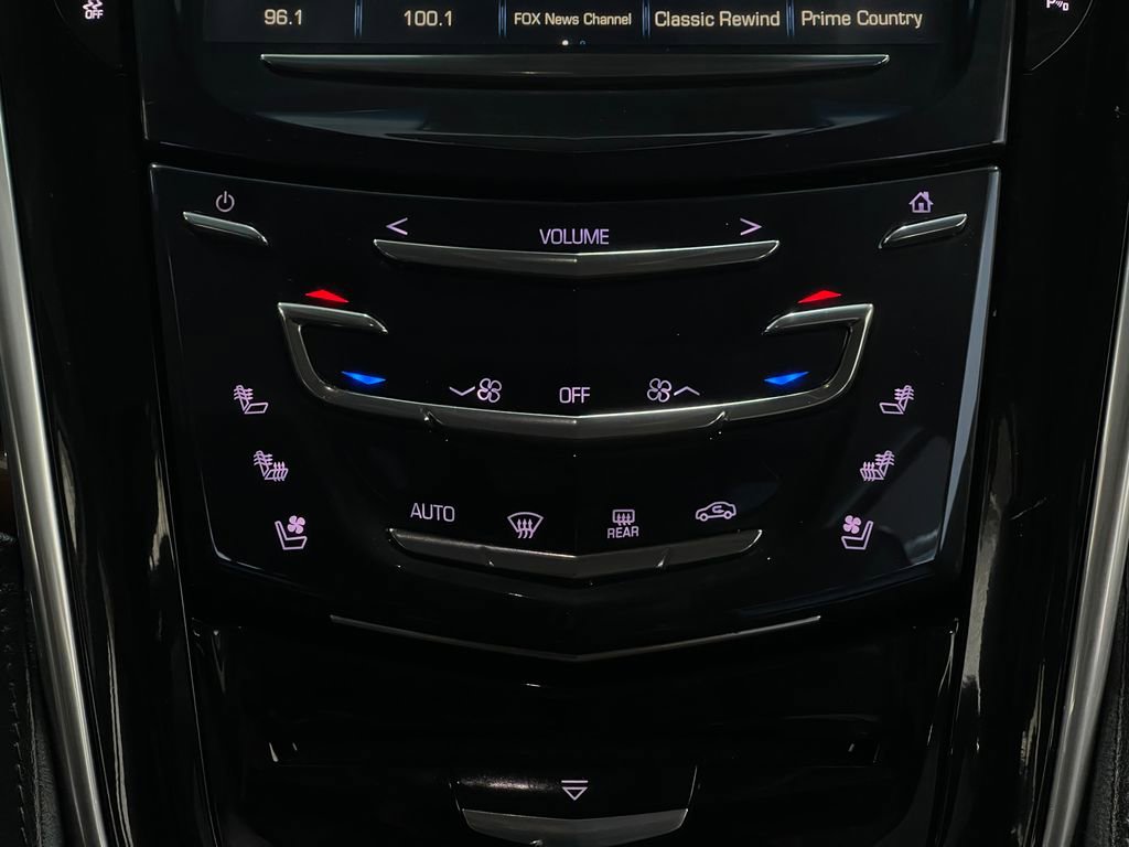 Used 2018 Cadillac Escalade Premium Luxury image 28