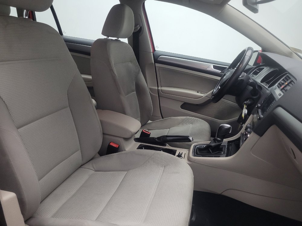 Used 2017 Volkswagen Golf S FWD image 21