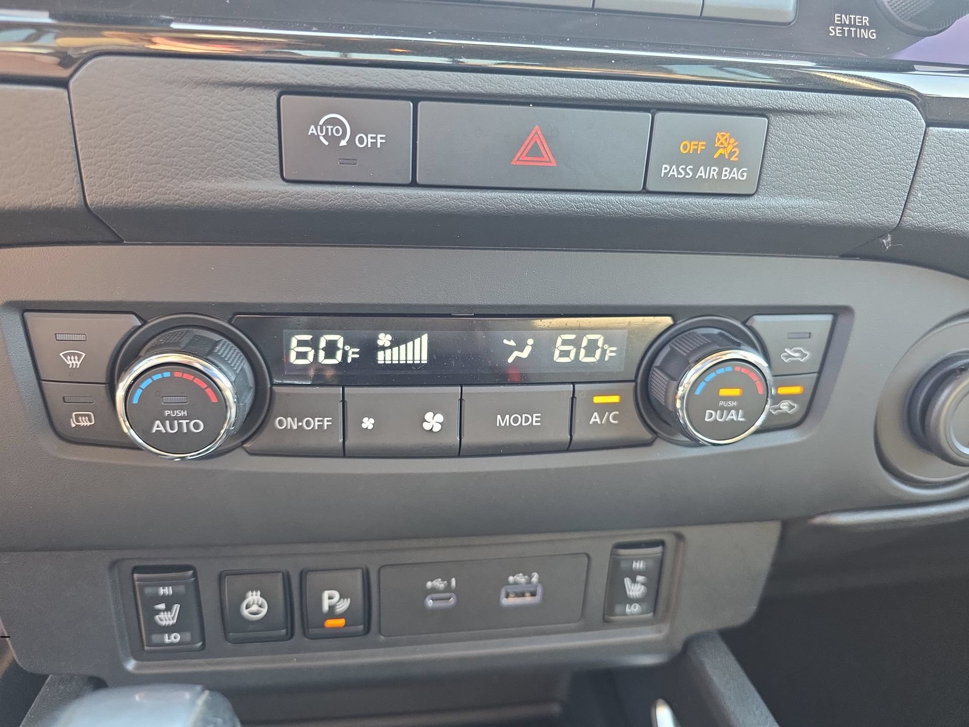 Used 2024 Nissan Frontier SV w/ Technology Package RWD image 24