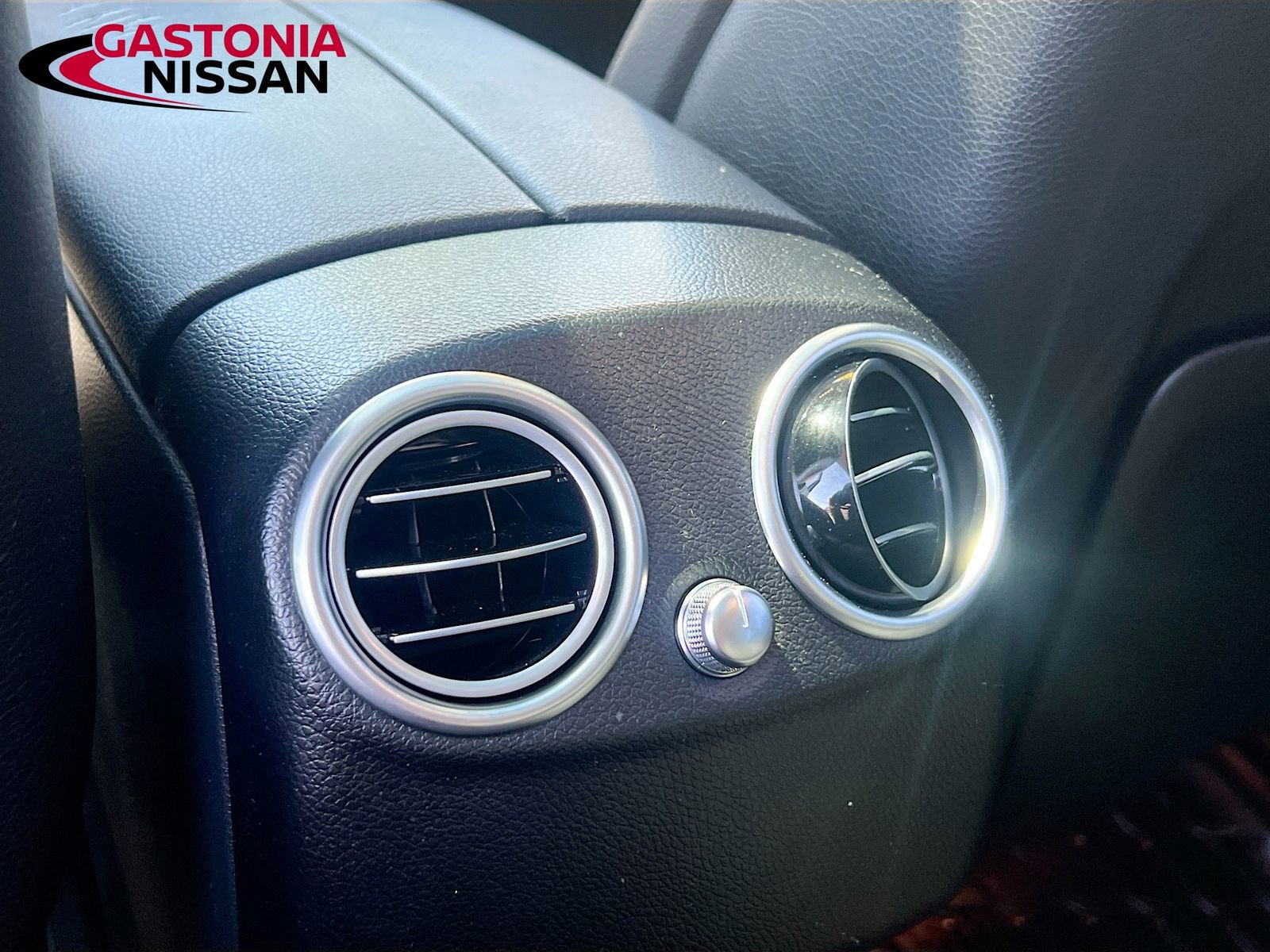 Used 2021 Mercedes-Benz GLC 300 image 34