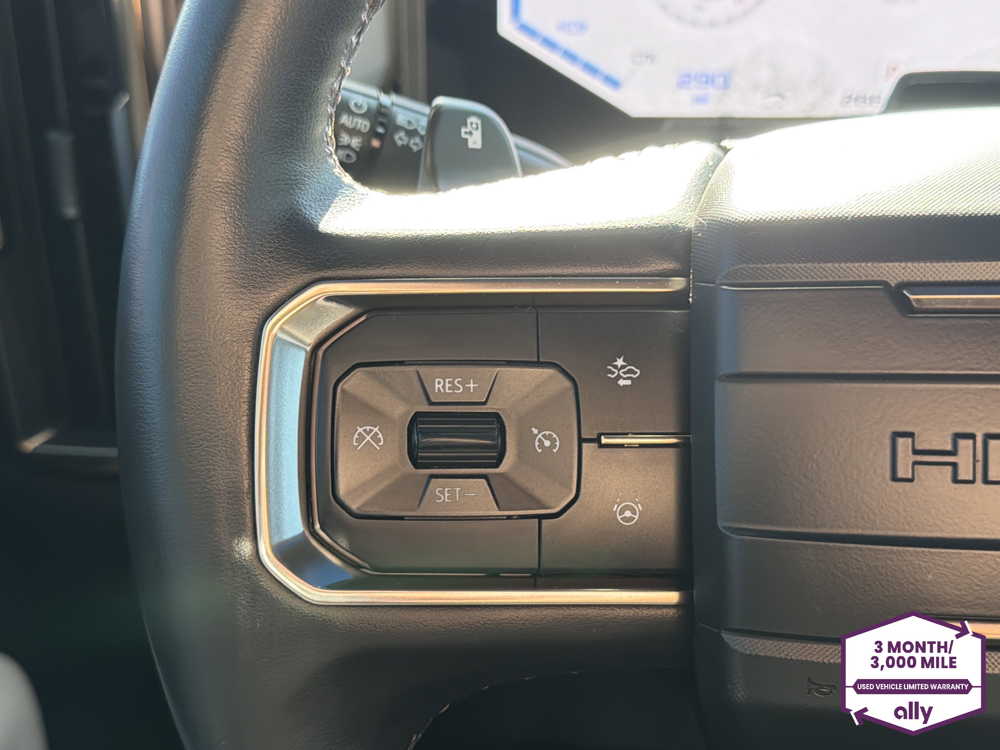 Used 2024 GMC Hummer EV 2X w/ LPO, Illumination Package AWD/4WD image 18