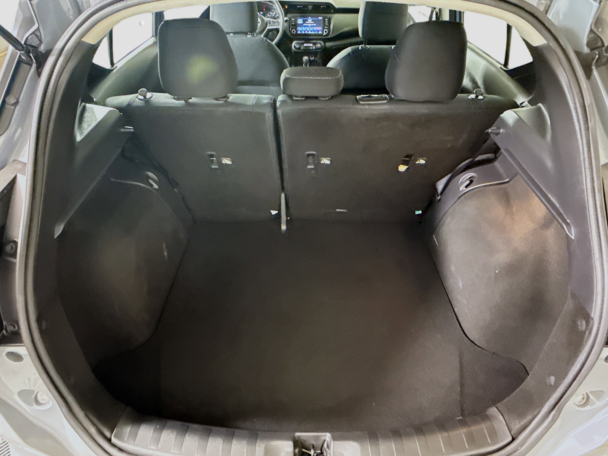 Used 2021 Nissan Kicks SV image 35