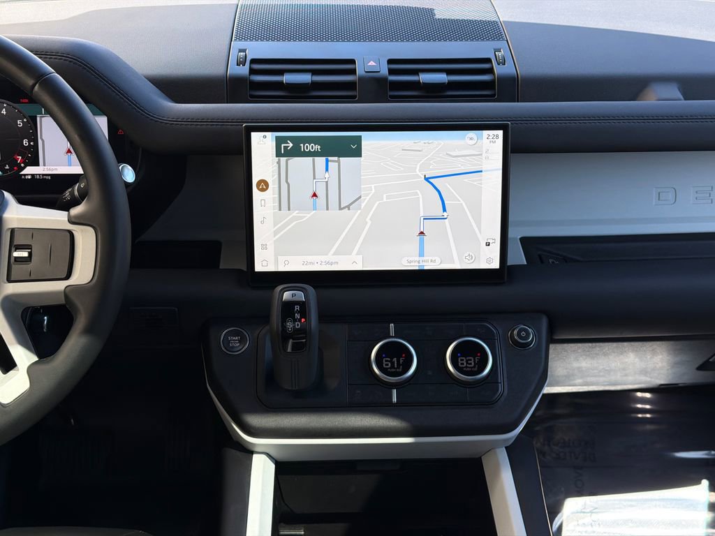 Used 2025 Land Rover Defender 110 S image 20