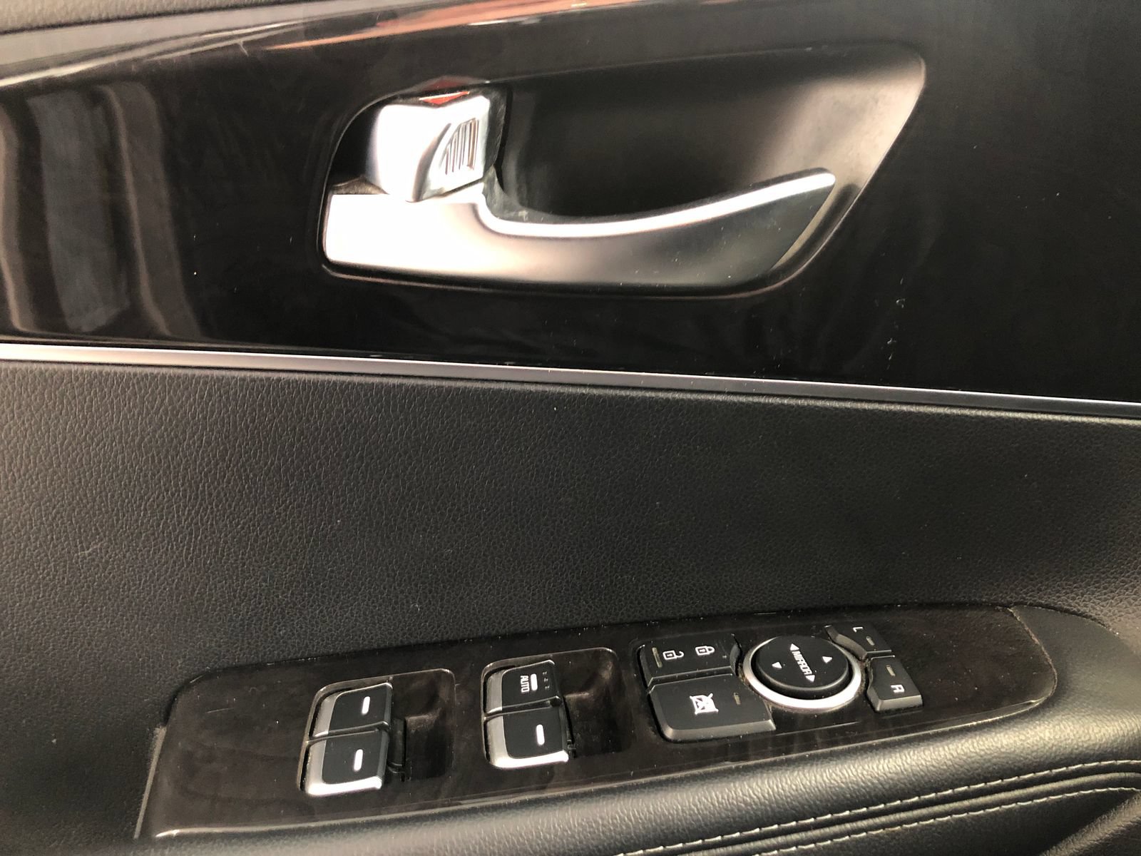 Used 2018 Kia Sorento L FWD image 39