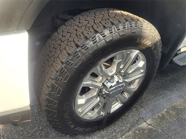 Used 2023 GMC Sierra 2500 Denali w/ Denali Ultimate Package image 3