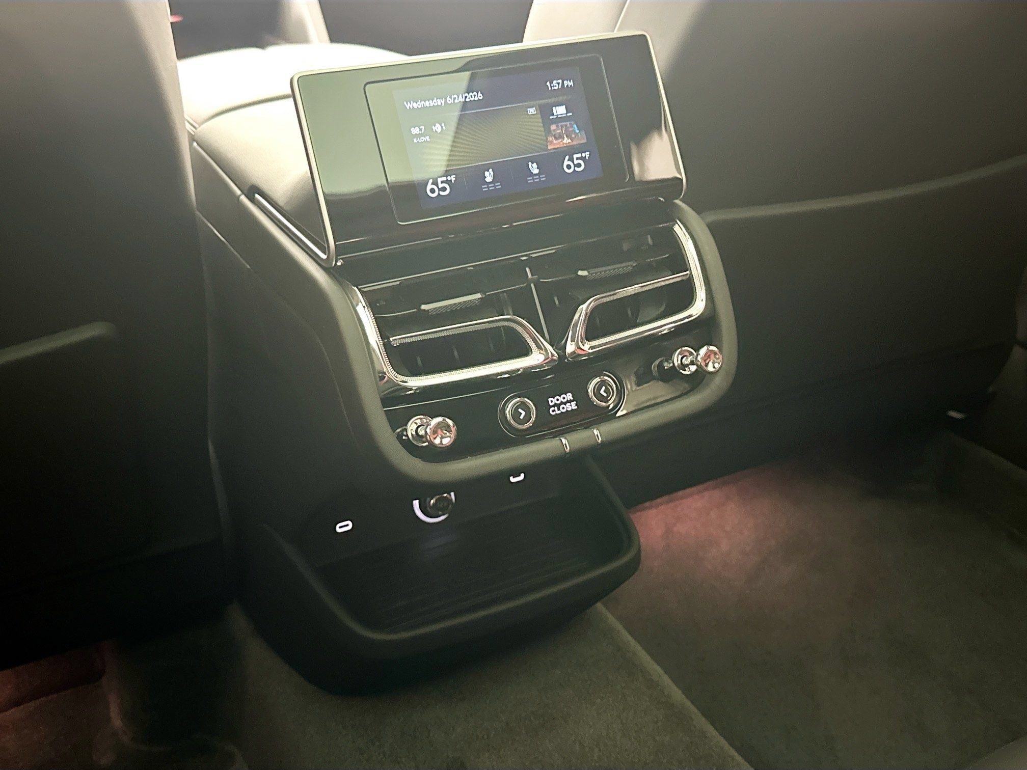 Certified 2024 Bentley Bentayga Extended Wheelbase AWD/4WD image 25