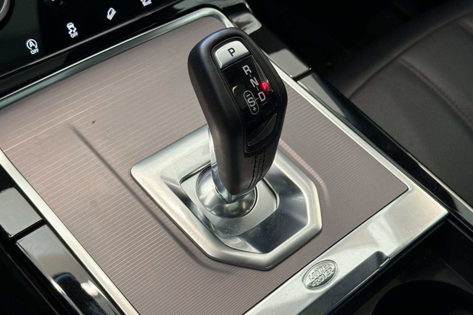 Certified 2023 Land Rover Range Rover Evoque S AWD/4WD image 18