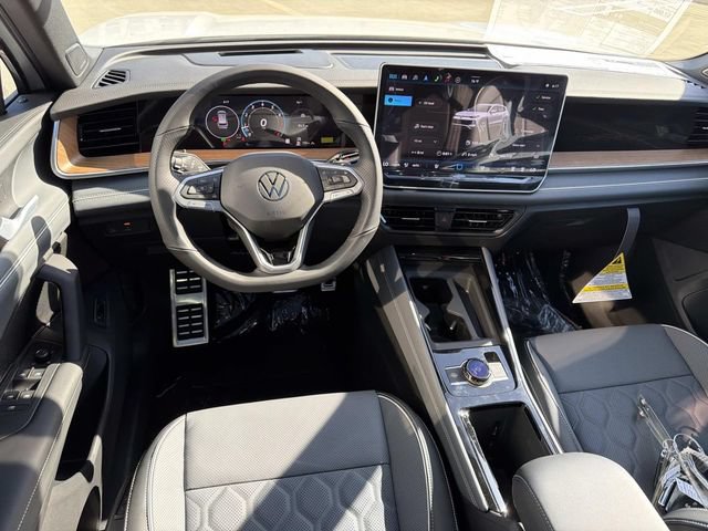 New 2026 Volkswagen Tiguan SEL R-Line AWD/4WD image 8