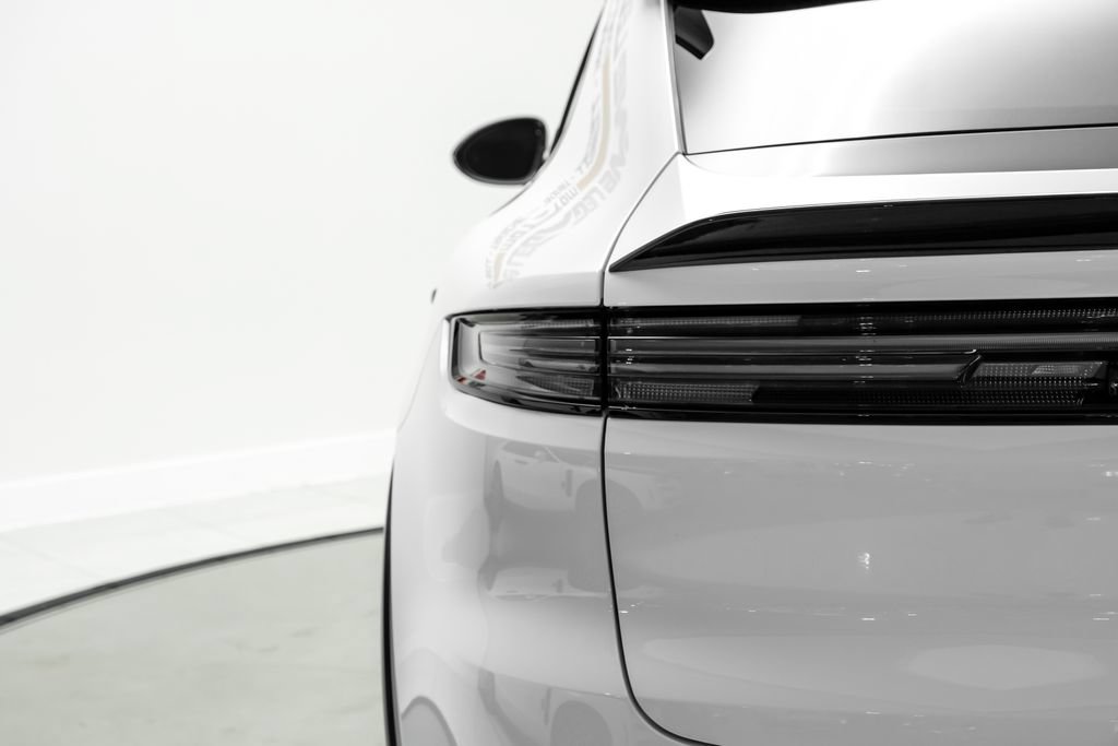 Used 2025 Porsche Cayenne Turbo GT AWD/4WD image 46