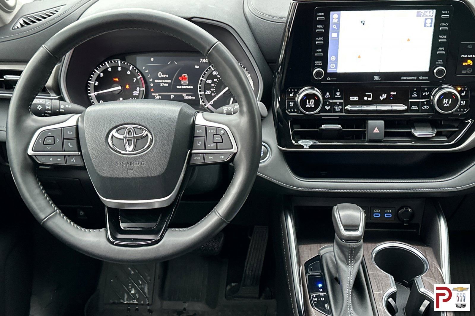 Used 2022 Toyota Highlander Limited image 17