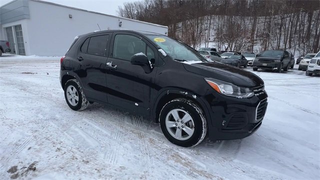 Used 2022 Chevrolet Trax LS w/ Tint and Cruise Package image 2