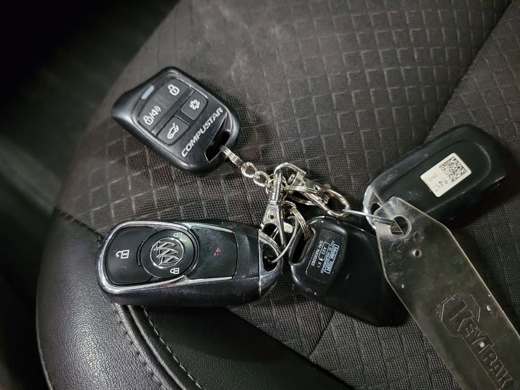 Used 2018 Buick Encore Preferred image 16