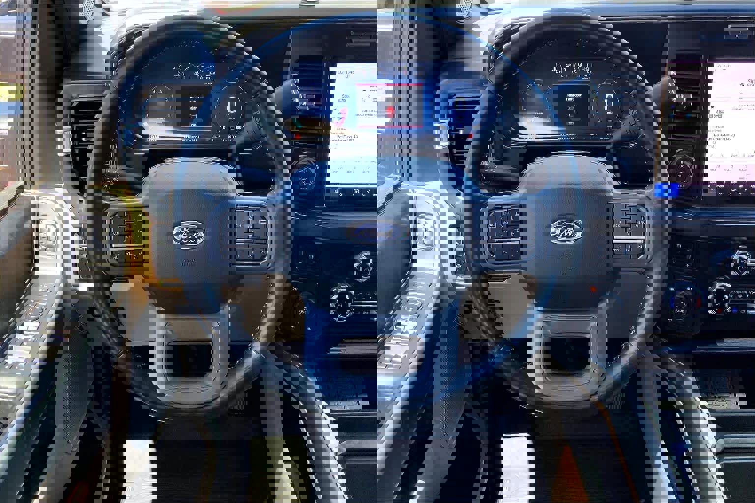 Used 2023 Ford F250 Lariat w/ Lariat Ultimate Package image 6