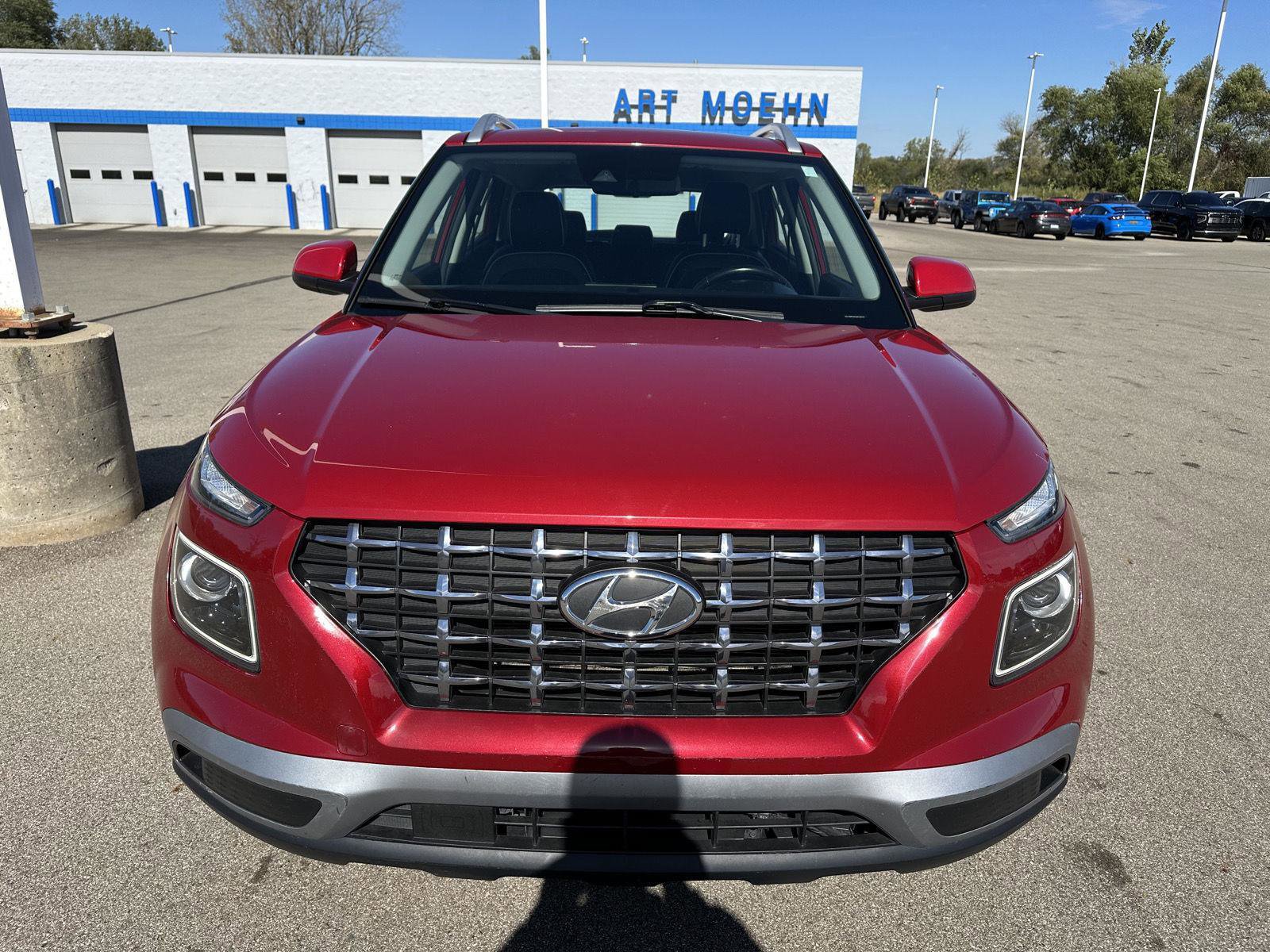 Used 2022 Hyundai Venue Limited image 10