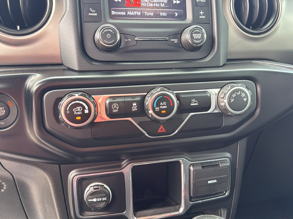 Certified 2021 Jeep Wrangler Unlimited Sport AWD/4WD image 26