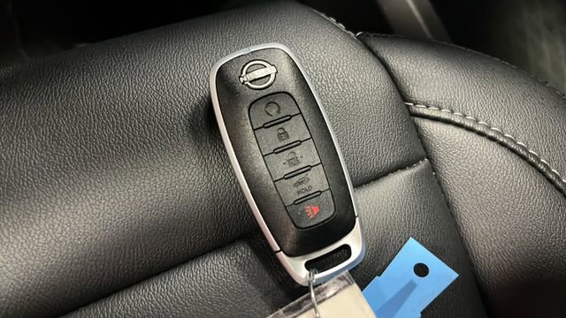 Used 2025 Nissan Murano SV AWD/4WD image 37