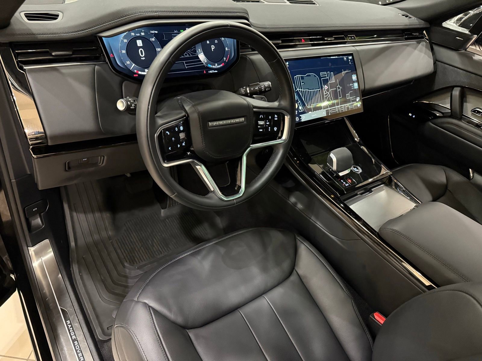 New 2025 Land Rover Range Rover Sport image 11