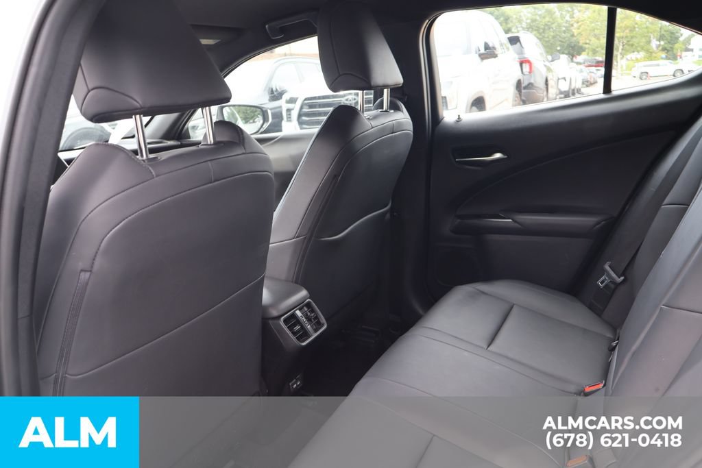 Used 2021 Lexus UX 200 w/ Accessory Package (Z2) FWD image 17