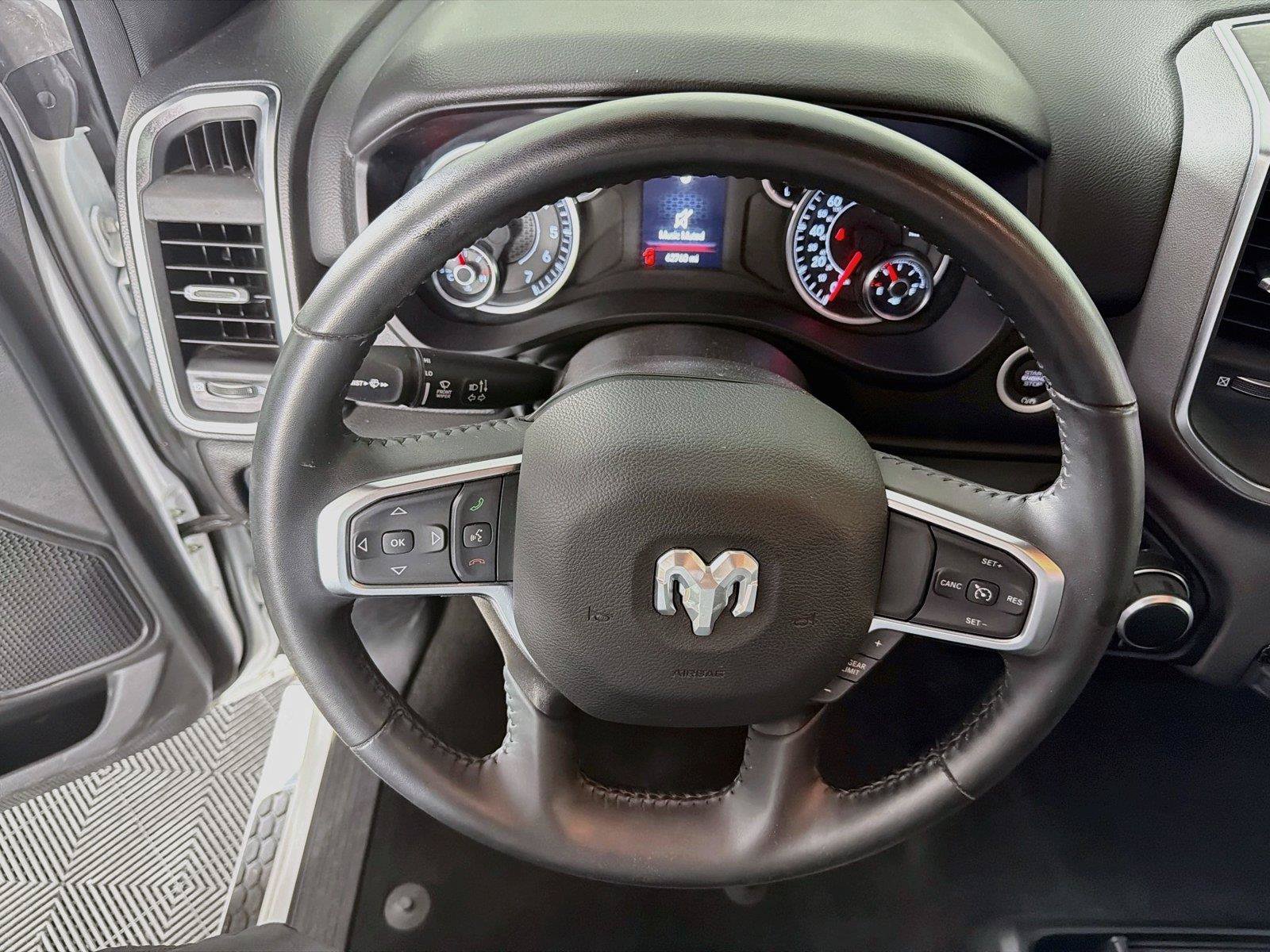 Used 2024 RAM 1500 Big Horn AWD/4WD image 3