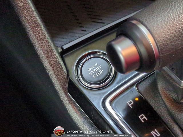 Certified 2025 Kia Sportage EX image 20