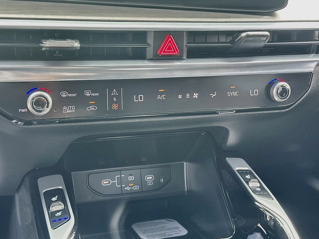New 2026 Kia Sorento SX Prestige AWD/4WD image 16