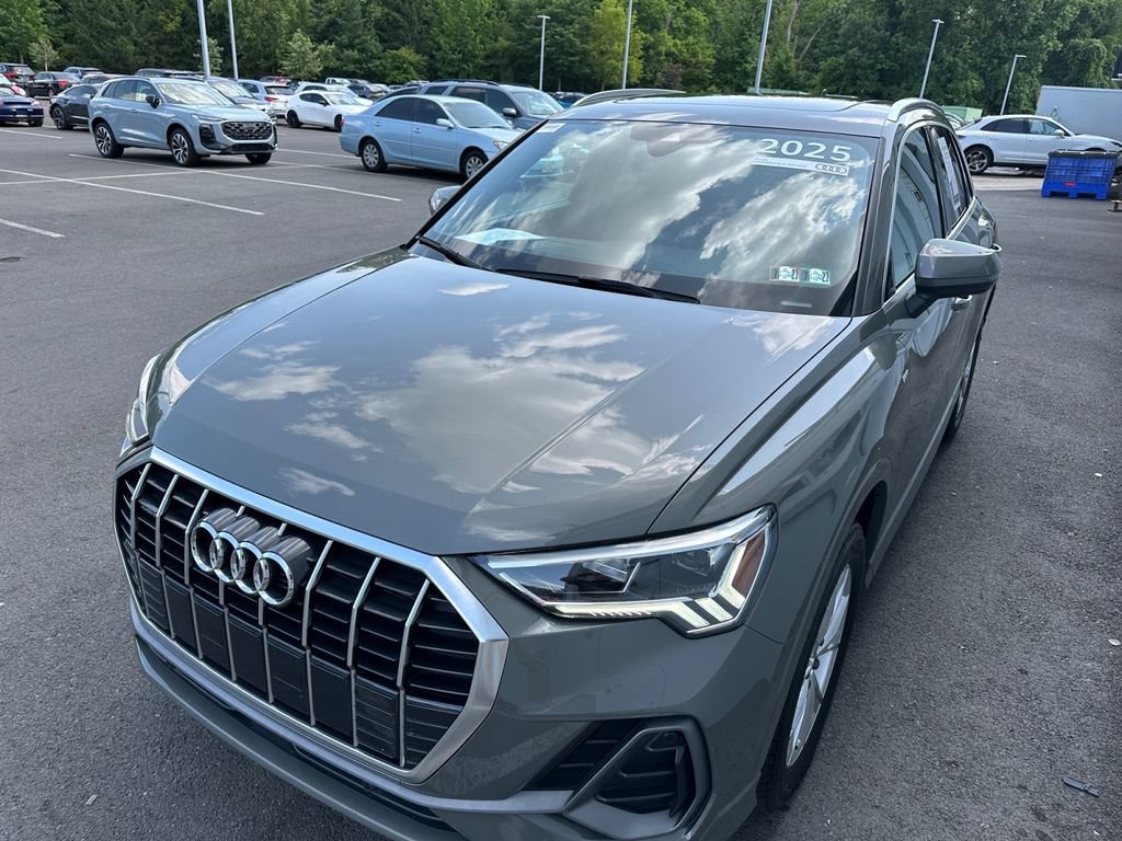 Certified 2025 Audi Q3 2.0T Premium AWD/4WD image 21