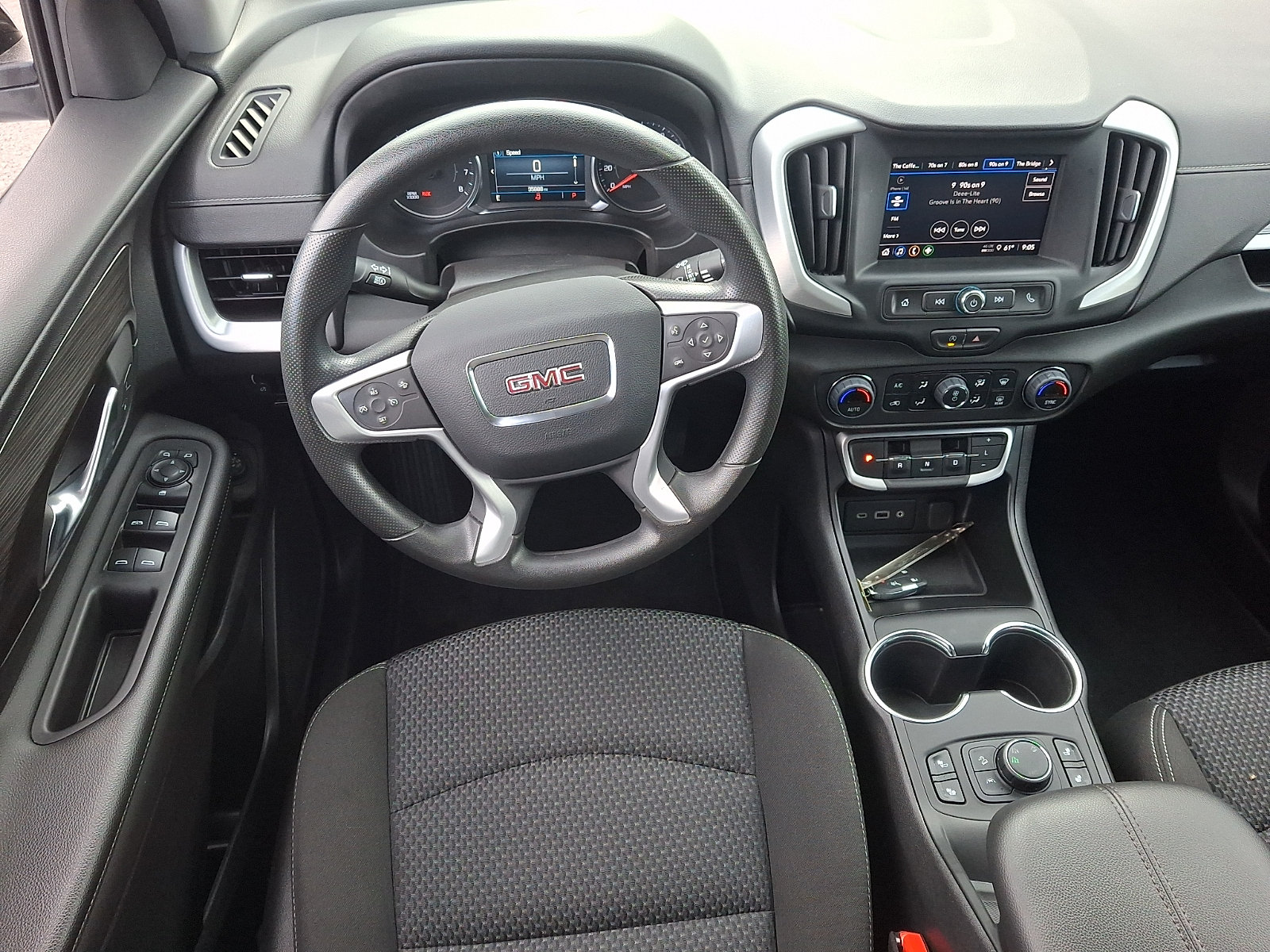 Certified 2023 GMC Terrain SLE w/ Driver Convenience Package AWD/4WD image 11