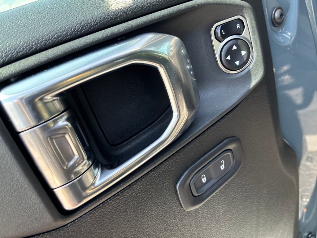 New 2025 Jeep Wrangler Sport S image 12