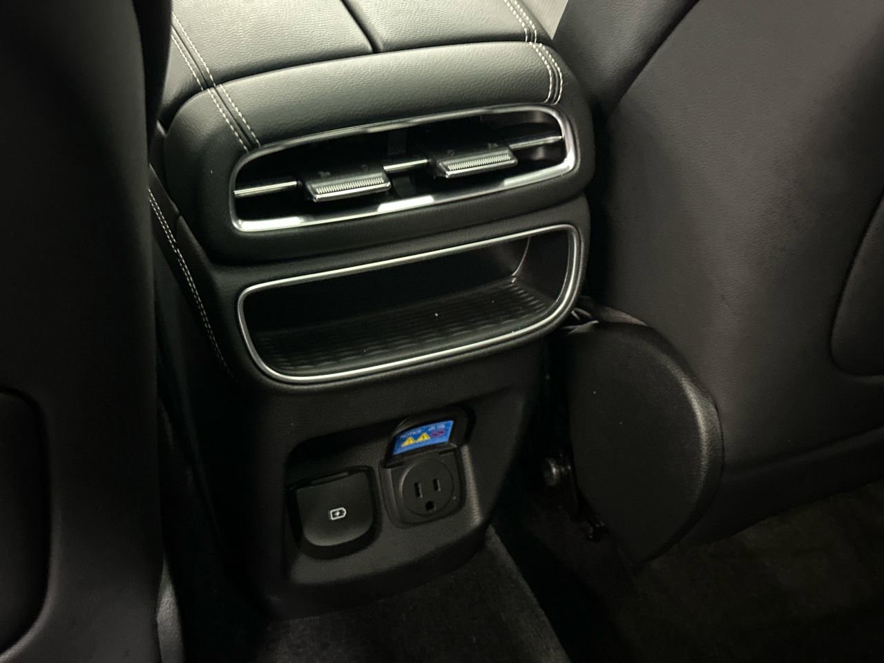 Used 2024 Genesis GV80 3.5T image 18