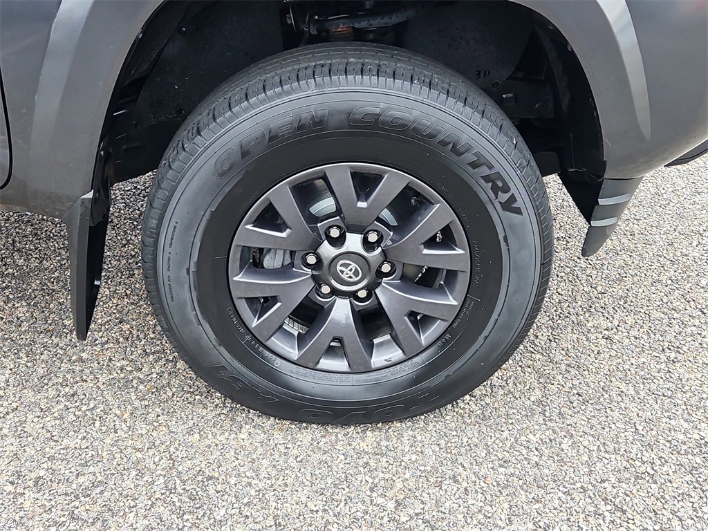 Used 2022 Toyota Tacoma SR5 image 10