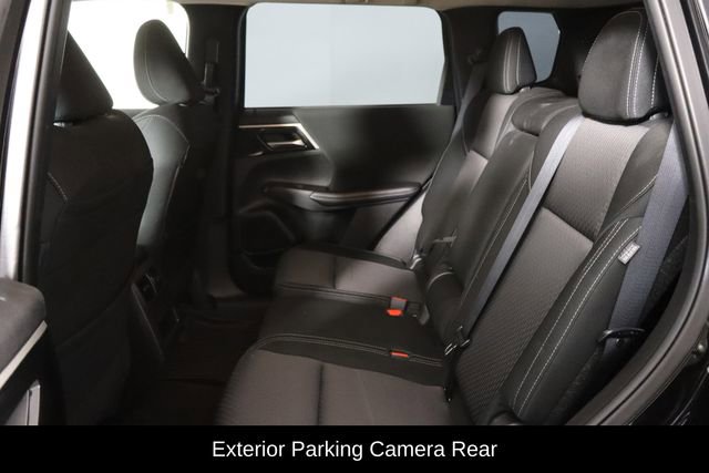 Used 2024 Mitsubishi Outlander ES image 8
