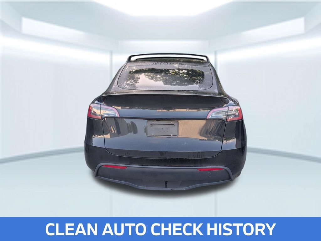 Used 2024 Tesla Model Y Performance AWD/4WD image 2