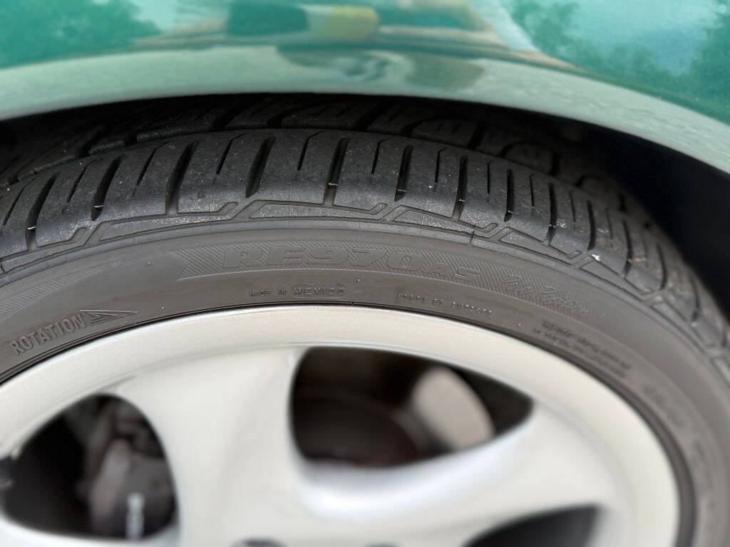Used 2001 Porsche Boxster RWD image 52
