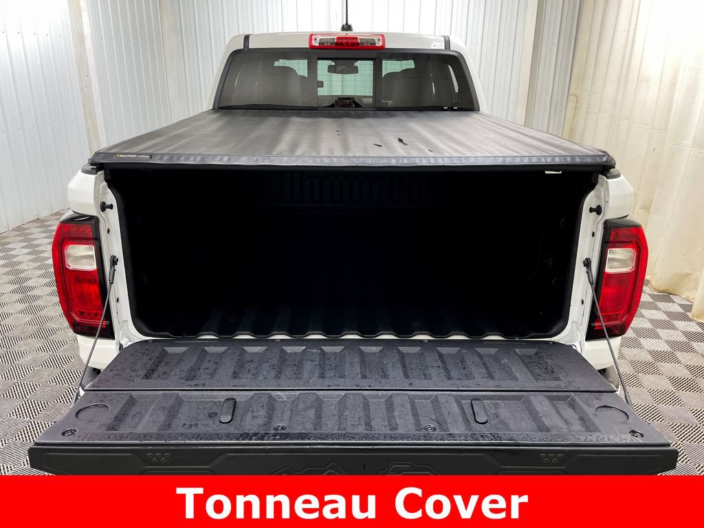 Certified 2024 GMC Canyon AT4 w/ AT4 Premium Package AWD/4WD image 16