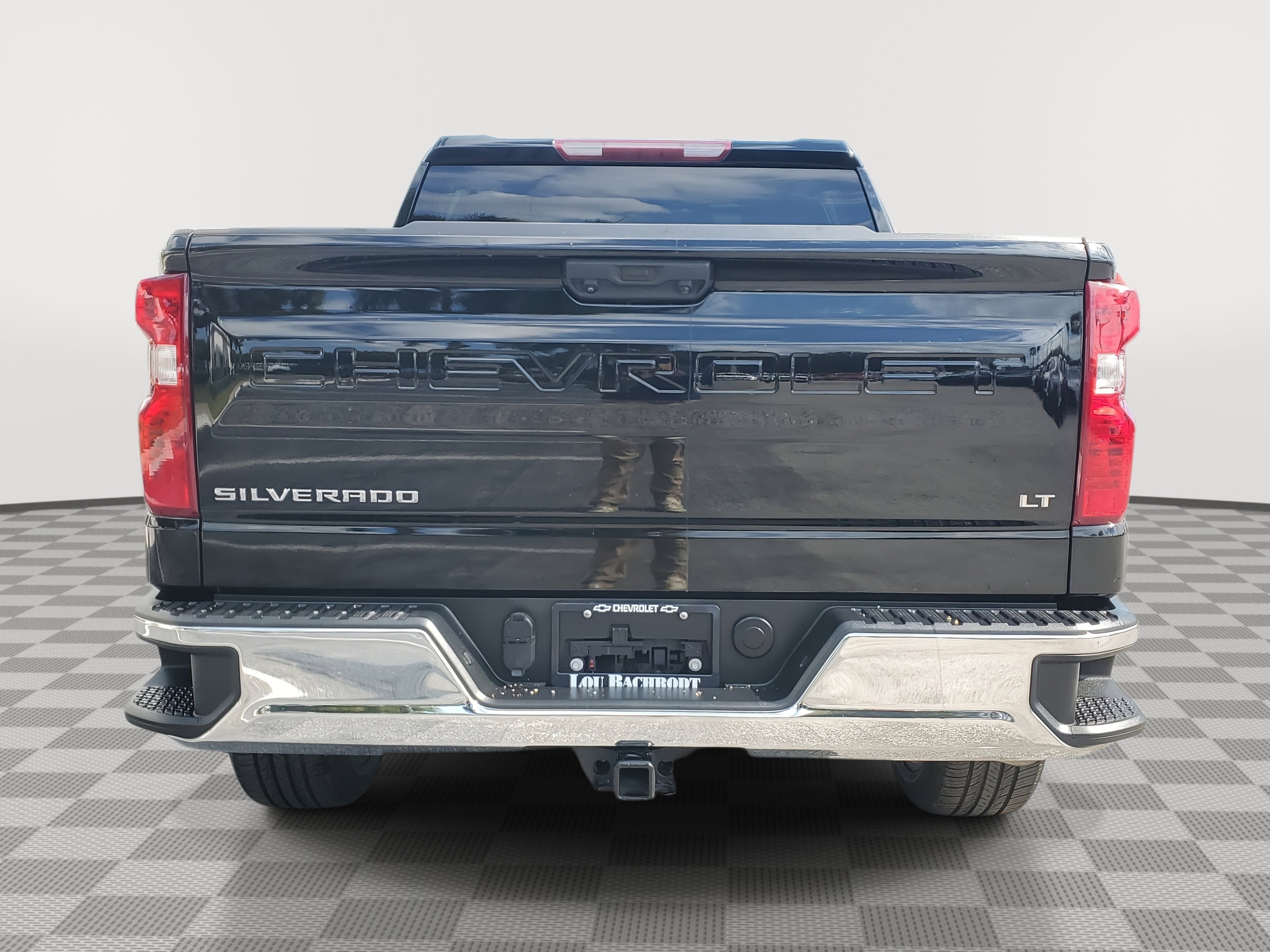 Used 2023 Chevrolet Silverado 1500 LT w/ Protection Package image 4