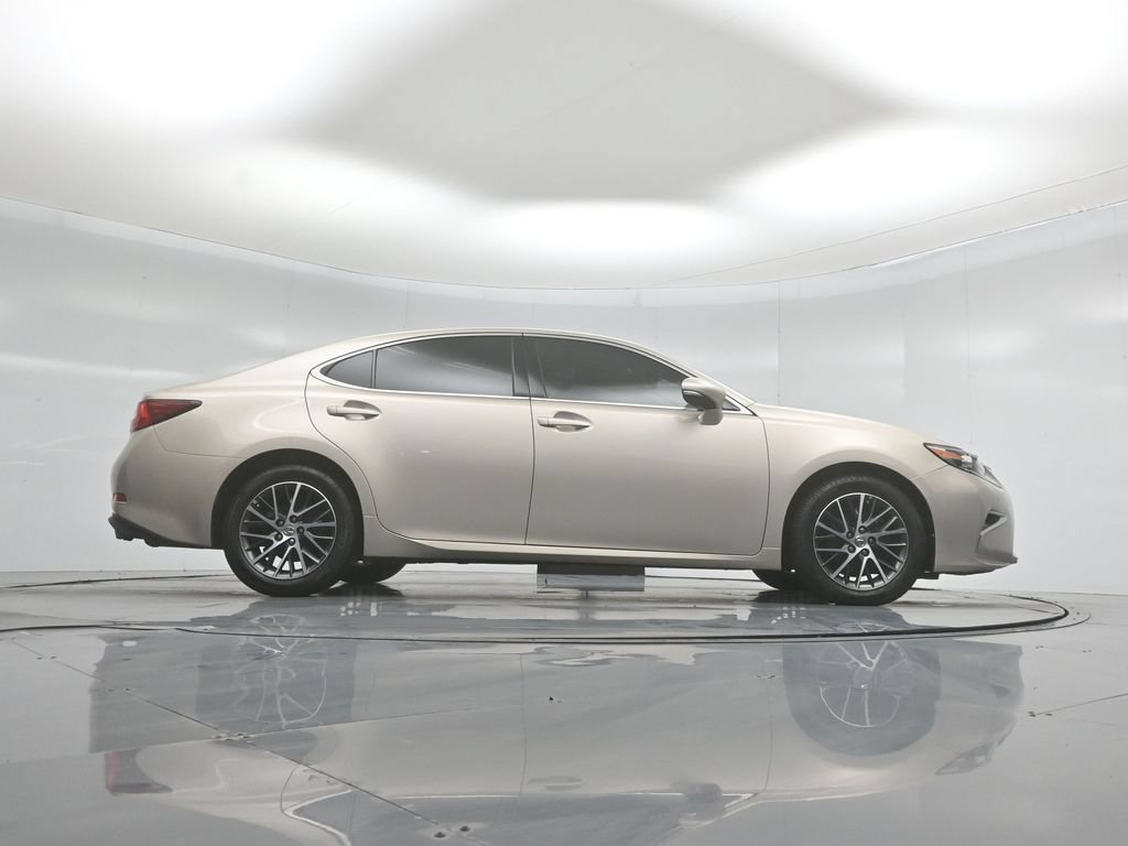 Used 2017 Lexus ES 350 w/ Navigation System Package FWD image 49