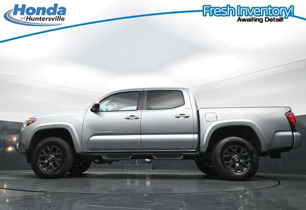 Used 2023 Toyota Tacoma SR5 w/ Technology Package AWD/4WD image 32
