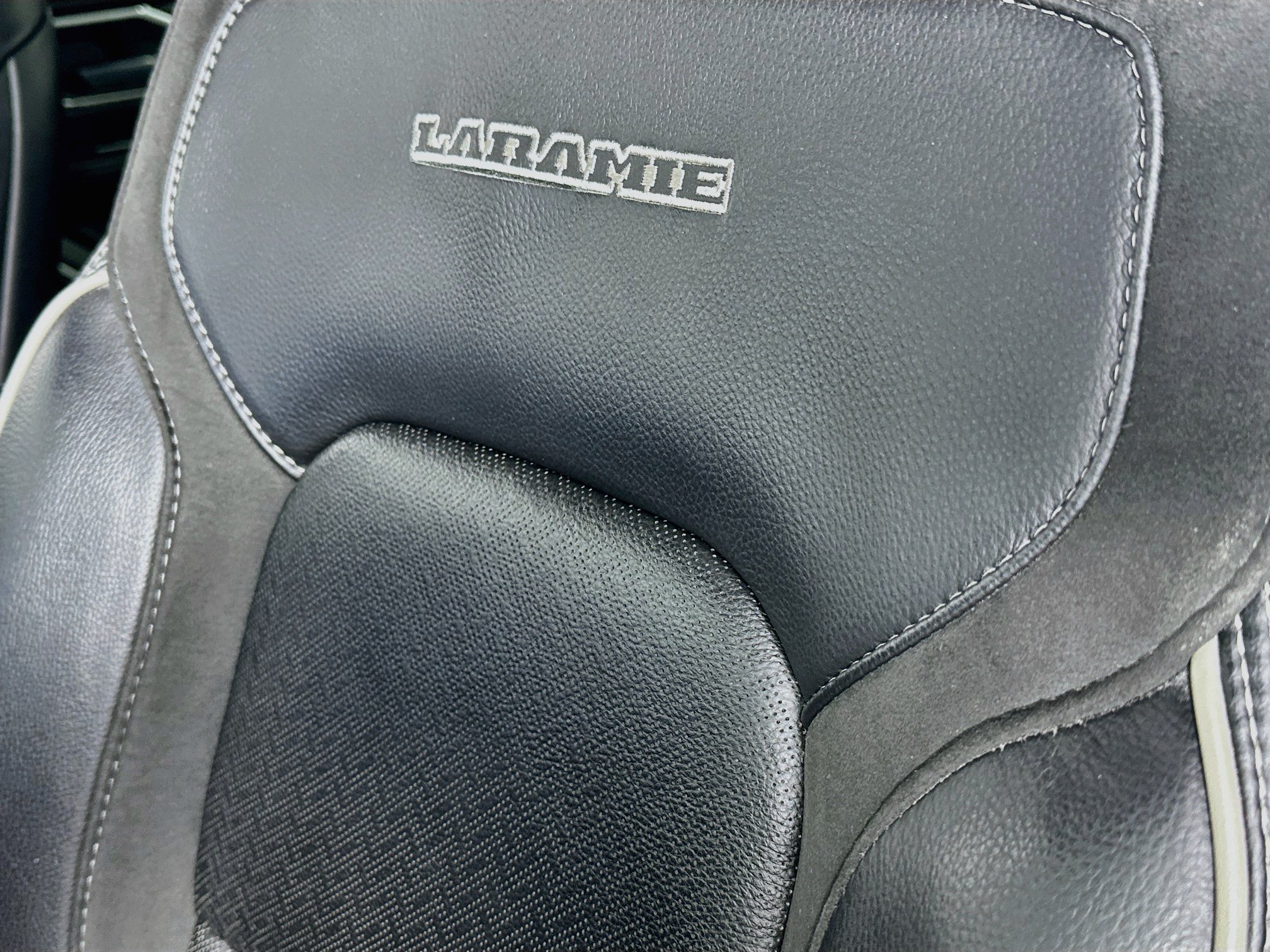 Used 2023 RAM 1500 Laramie AWD/4WD image 20