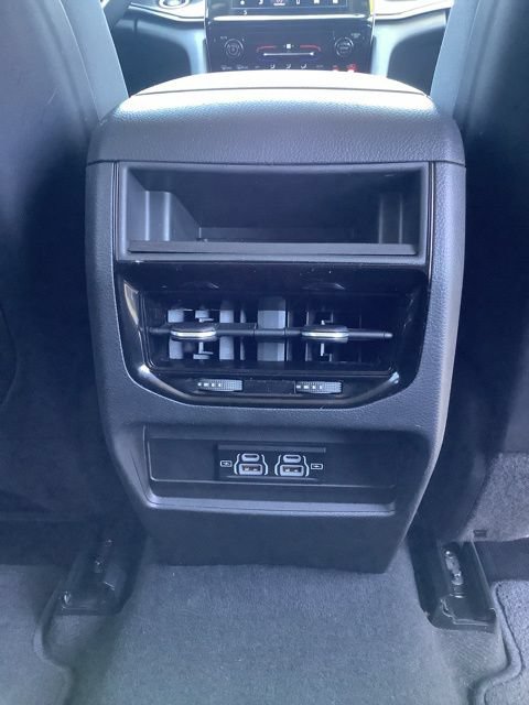 Certified 2023 Jeep Grand Cherokee Laredo AWD/4WD image 21