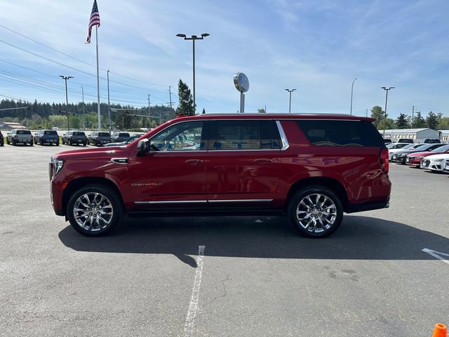 Used 2022 GMC Yukon XL Denali AWD/4WD image 5