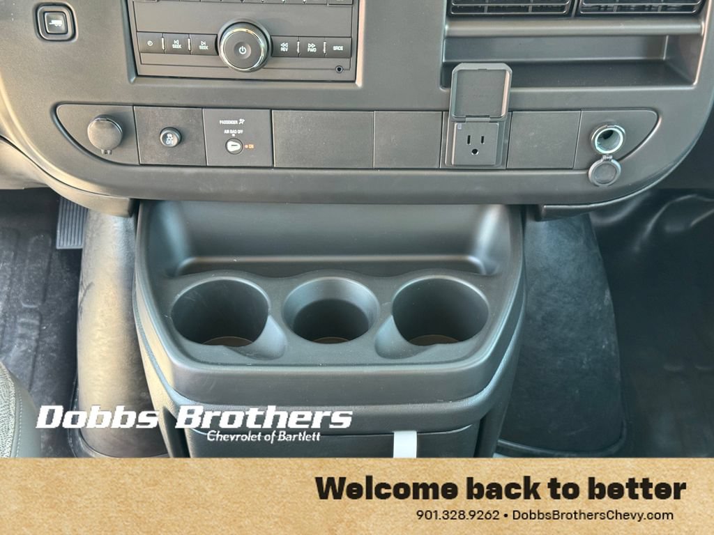 New 2026 Chevrolet Express 3500 Extended w/ Chrome Appearance Package RWD image 24