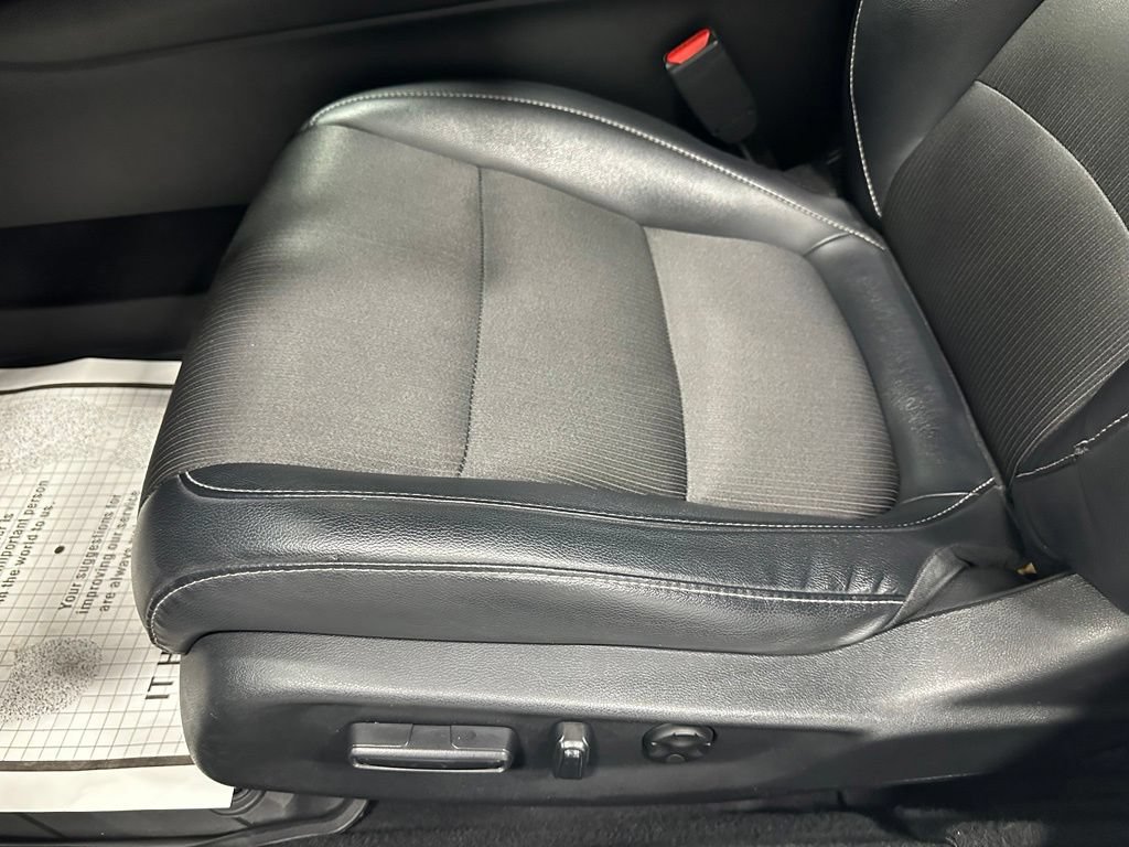 Used 2018 Honda Accord Sport image 13