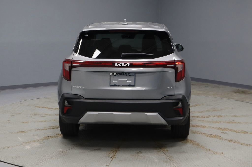 Used 2024 Kia Seltos LX image 10